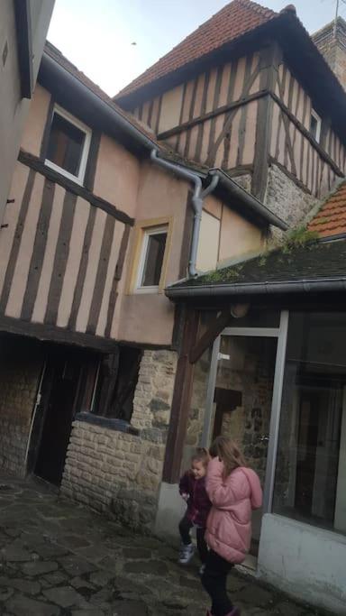 Apartament Appt De Charme En Plein Coeur Historique Dives-sur-Mer Zewnętrze zdjęcie